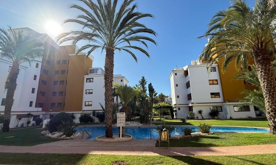Revânzare - Apartament -
Torrevieja - Punta Prima