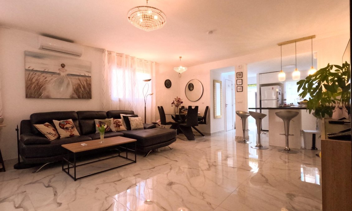 Resale - Town House -
Torrevieja - El Acequión - Los Náufragos