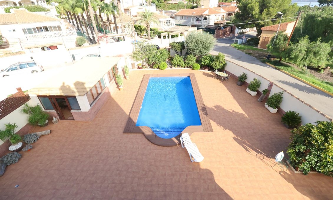 Resale - Villa -
Torrevieja - Costa Blanca