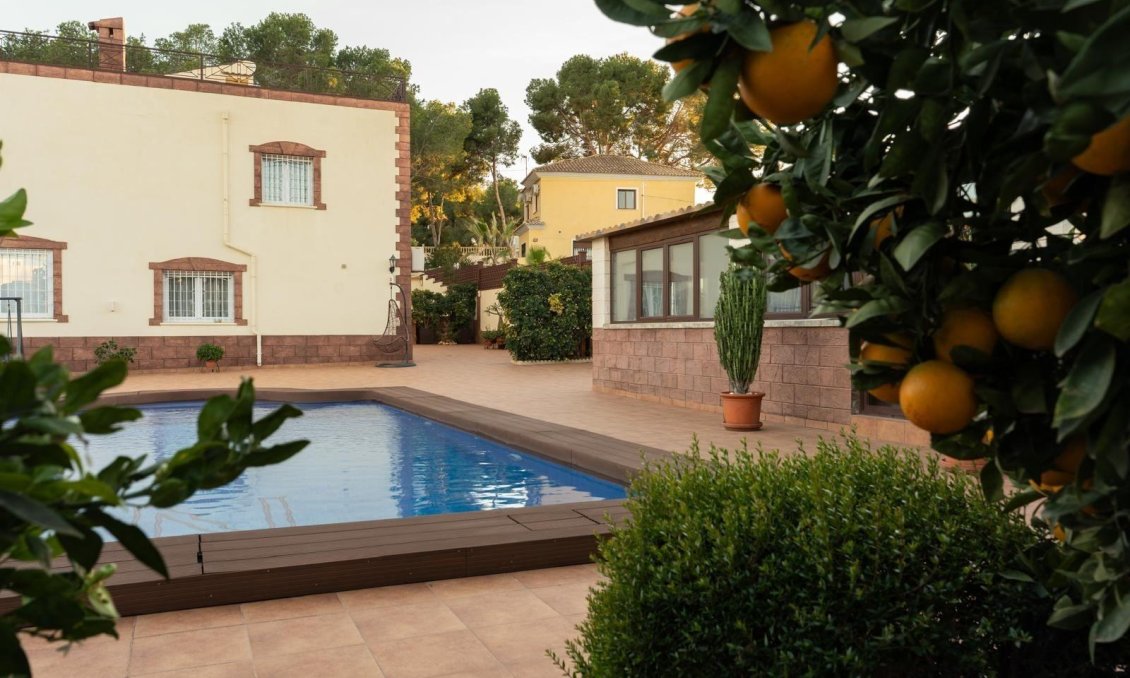 Resale - Villa -
Torrevieja - Los Balcones - Los Altos del Edén