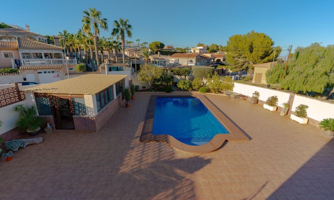 Resale - Villa -
Torrevieja - Los Balcones - Los Altos del Edén