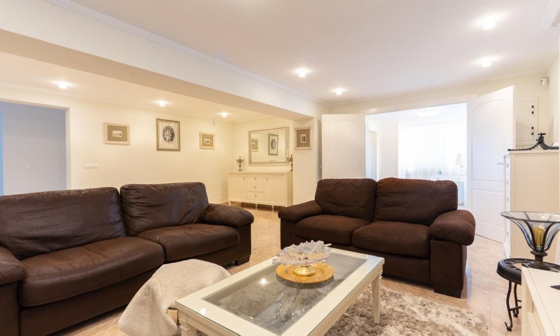 Resale - Villa -
Torrevieja - Los Balcones - Los Altos del Edén