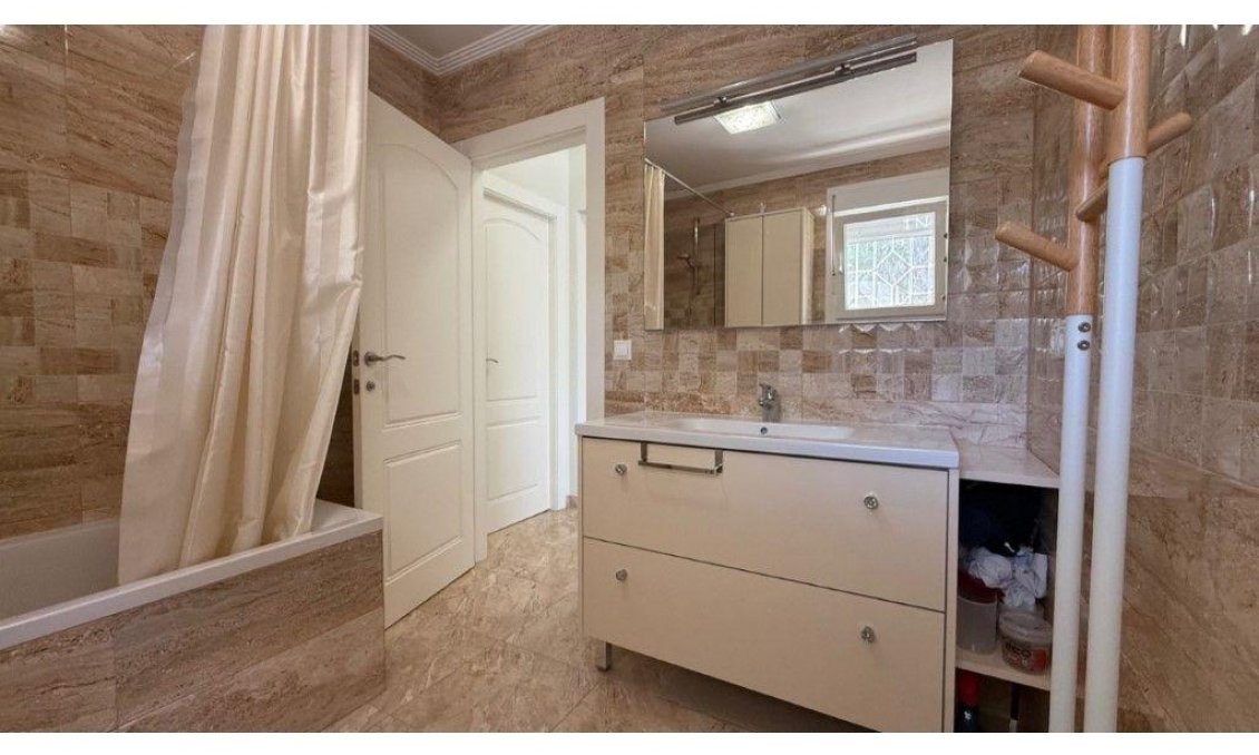 Resale - Villa -
Torrevieja - Los Balcones - Los Altos del Edén