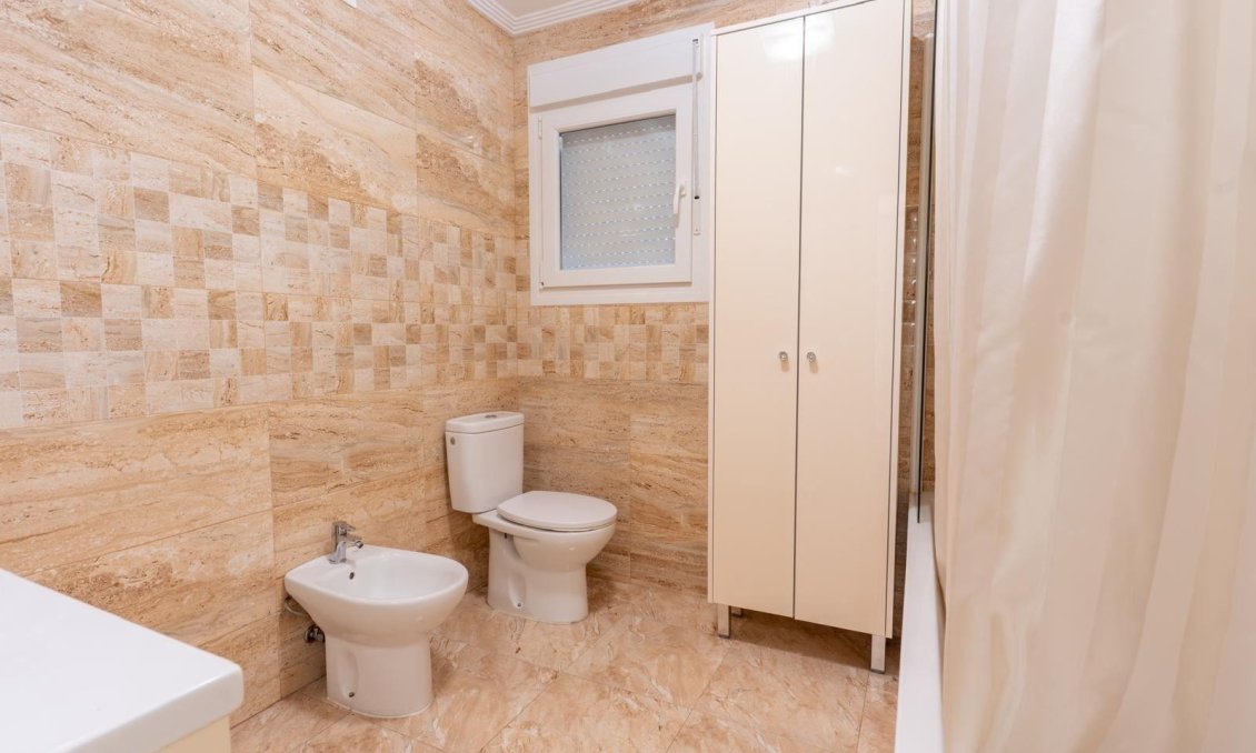 Resale - Villa -
Torrevieja - Los Balcones - Los Altos del Edén