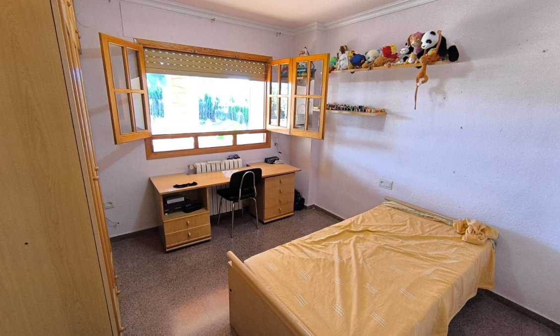 Revente - Villa -
Yecla - Inland