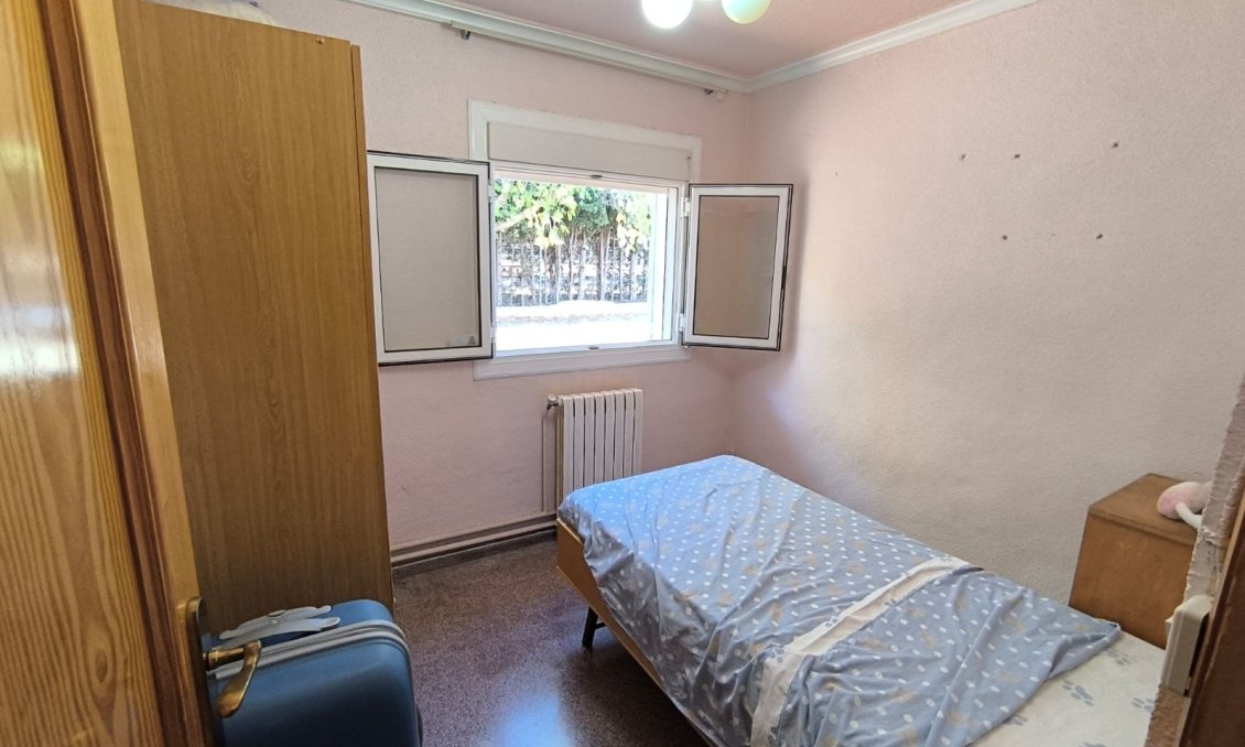 Revente - Villa -
Yecla - Inland