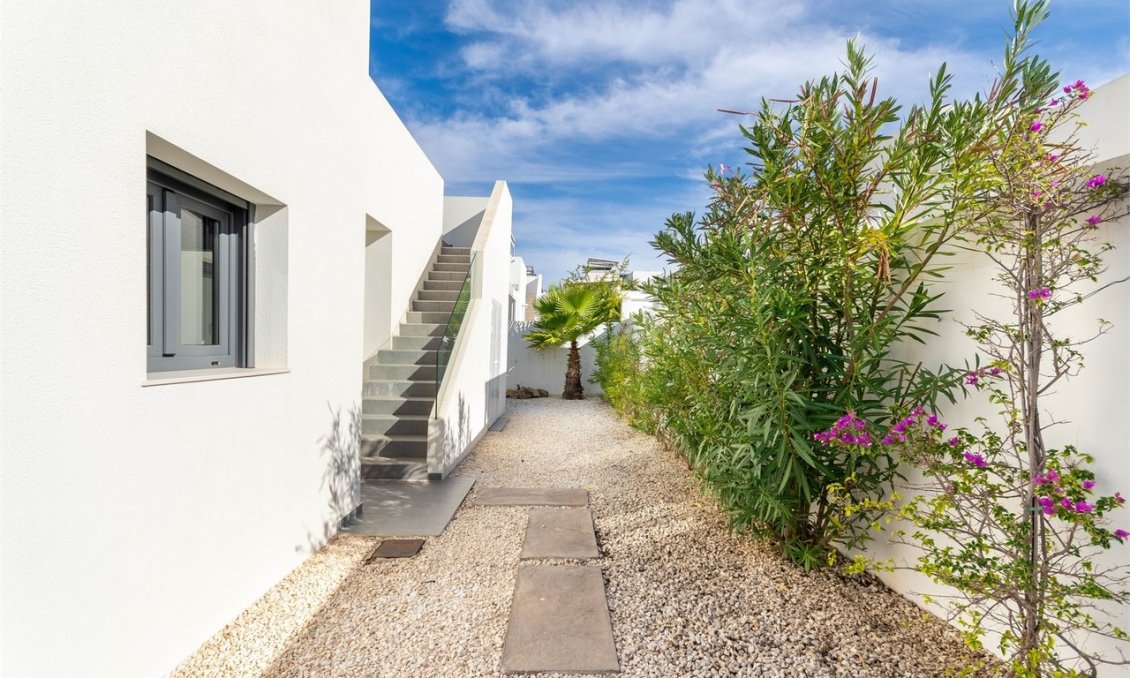 Resale - Villa -
Benijofar - Costa Blanca