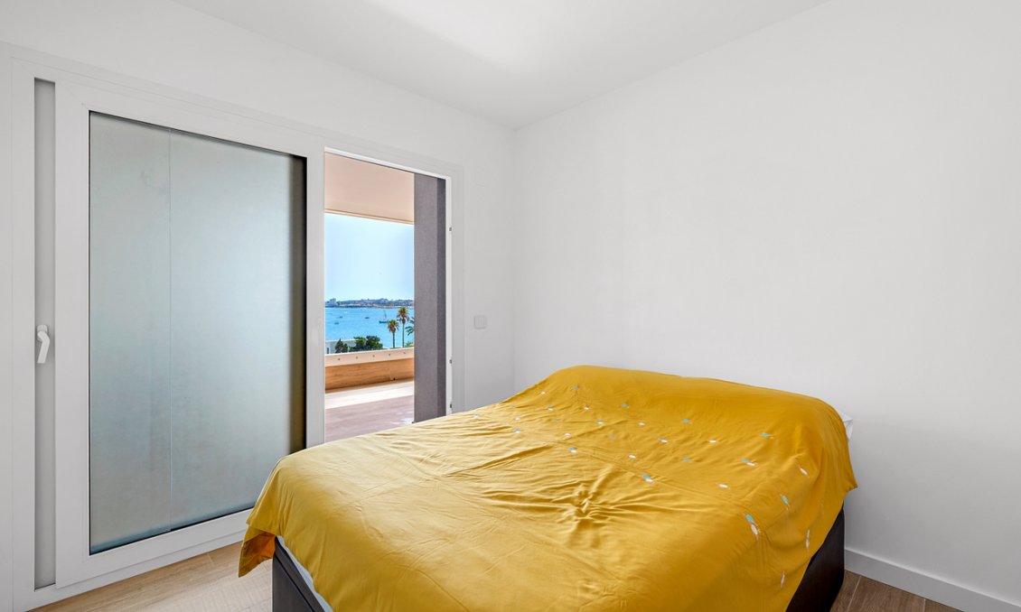 Resale - Apartment -
Punta Prima - Costa Blanca