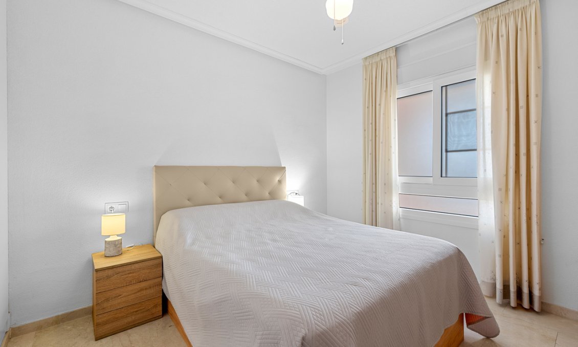 Wiederverkauf - Wohnung -
Playa Flamenca - Costa Blanca