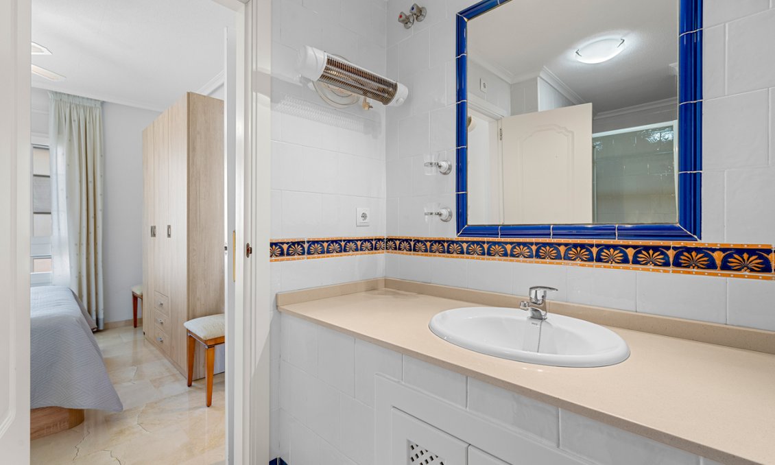 Wiederverkauf - Wohnung -
Playa Flamenca - Costa Blanca