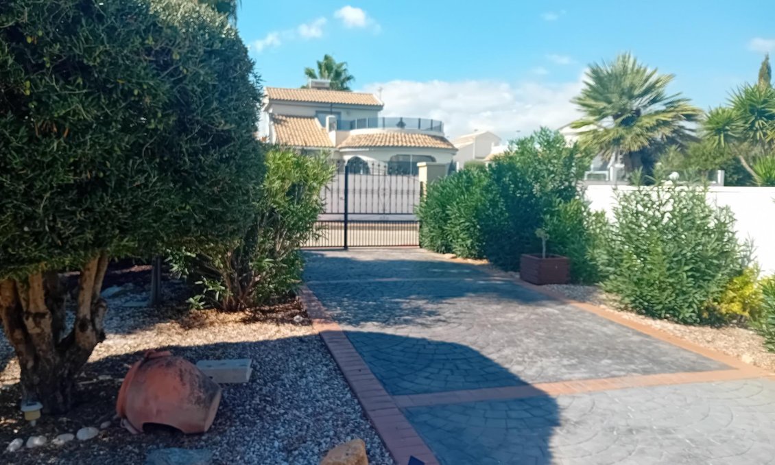 Resale - Villa -
Mazarron - Camposol
