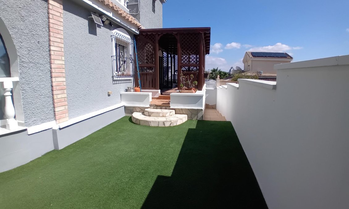 Resale - Villa -
Mazarron - Camposol