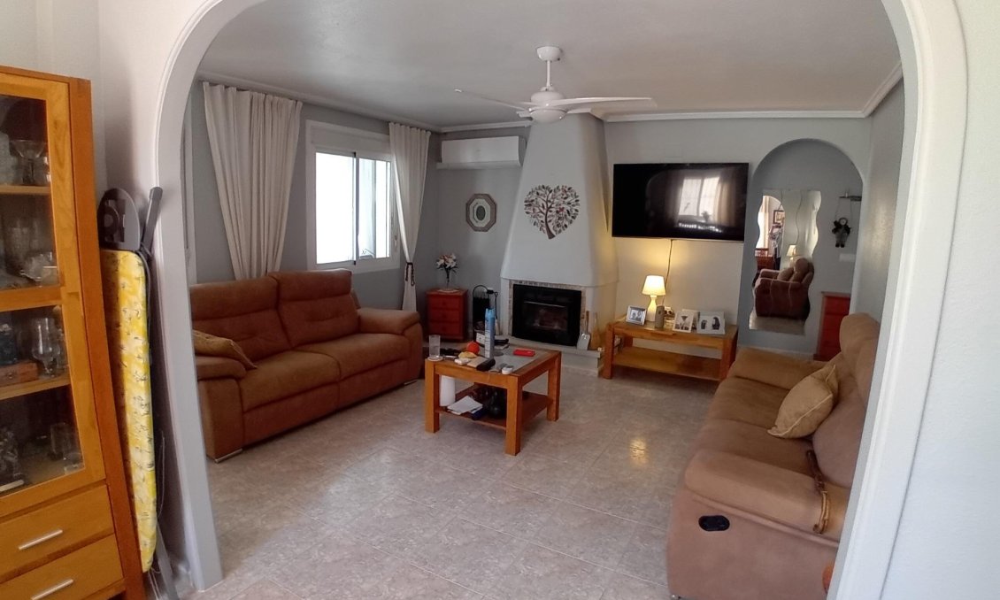 Resale - Villa -
Mazarron - Camposol