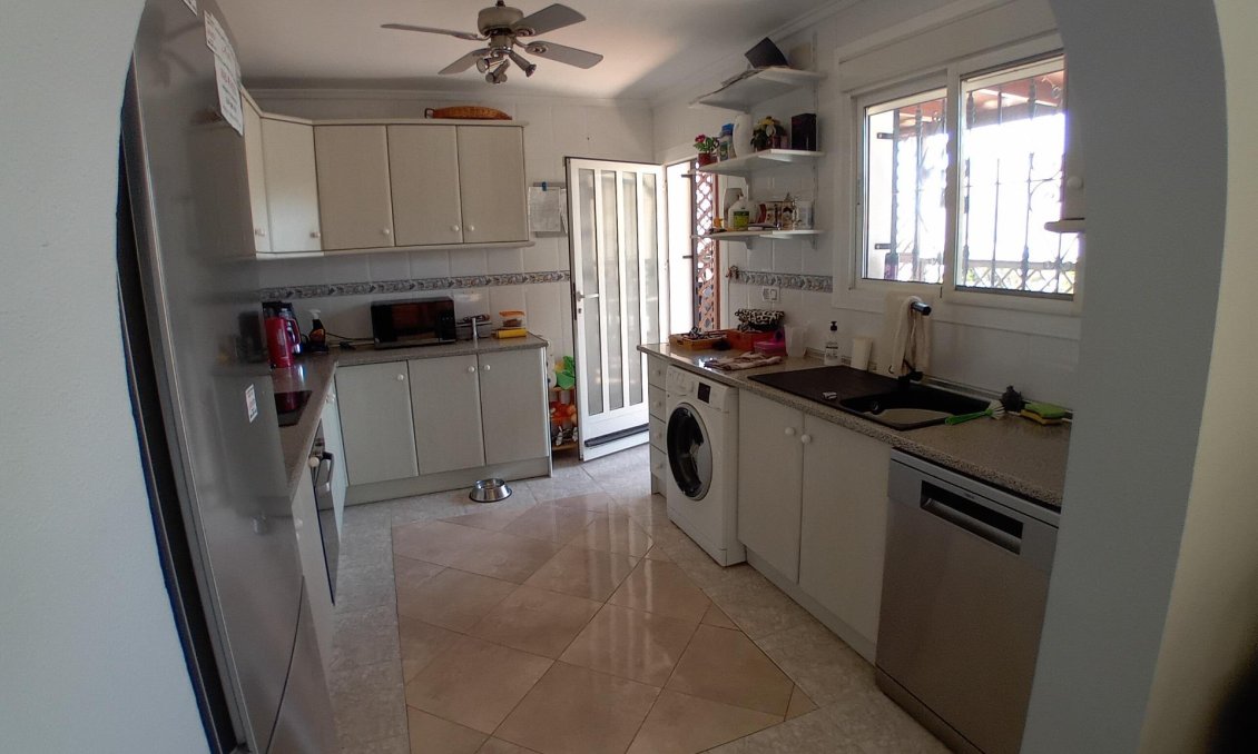 Resale - Villa -
Mazarron - Camposol