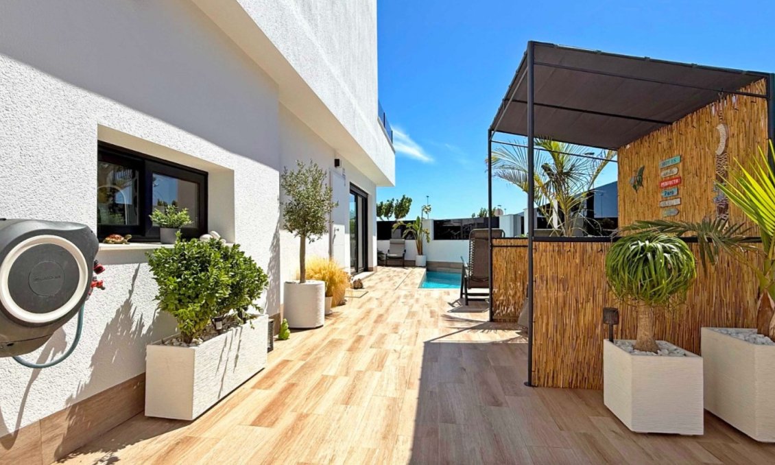 Segunda mano - Villa -
San Pedro del Pinatar - Costa Calida