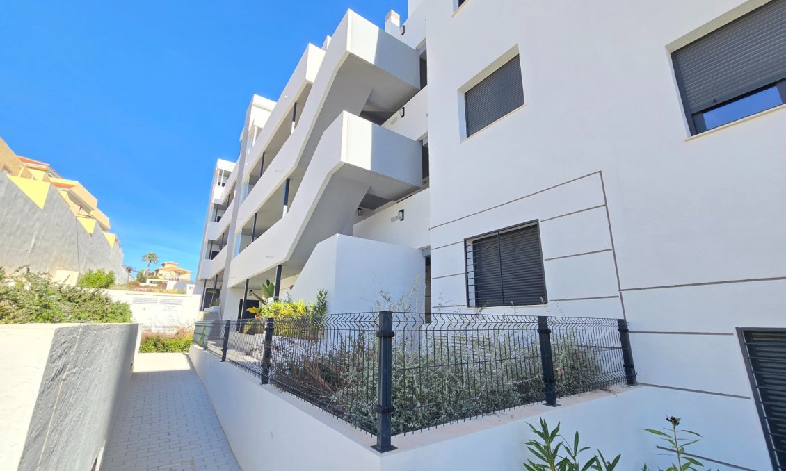 Segunda mano - Apartamento -
Orihuela Costa - Costa Blanca