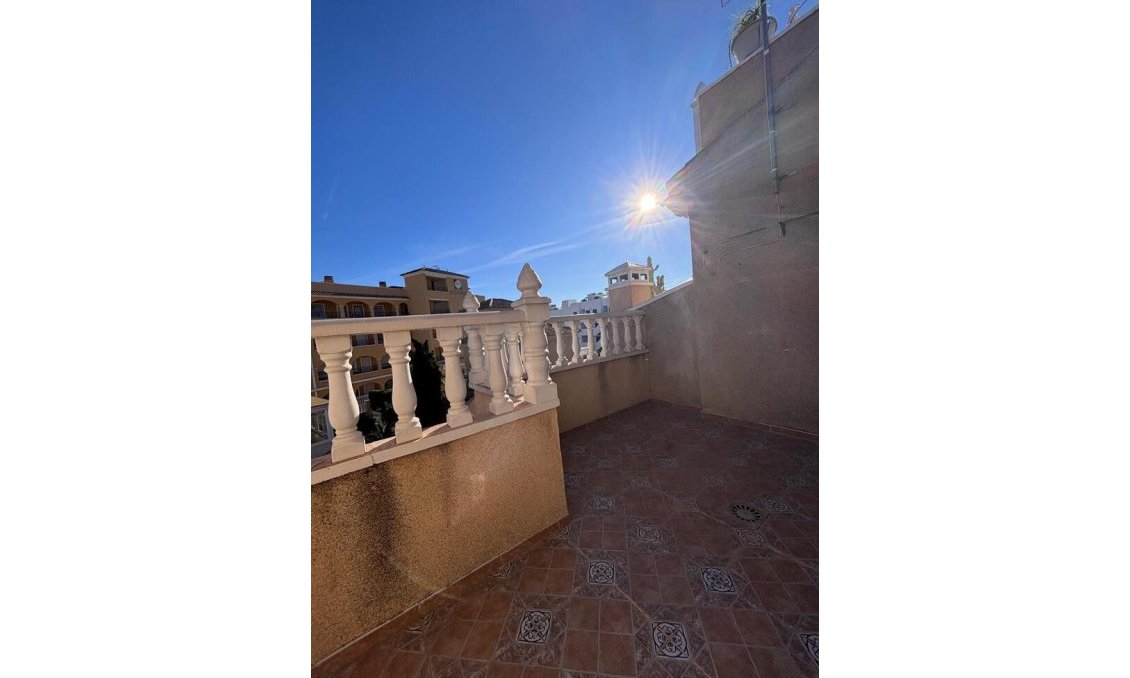 Resale - Town House -
Villamartin - Costa Blanca
