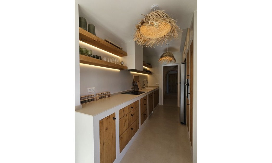 Resale - Villa -
Jávea - Costa Blanca