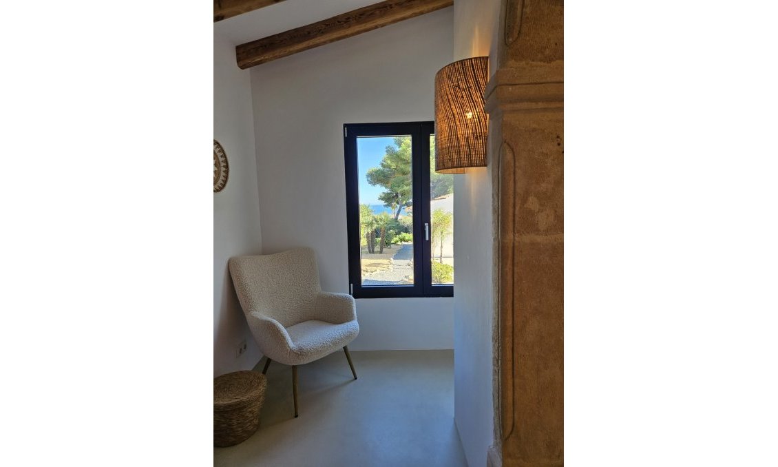 Resale - Villa -
Jávea - Costa Blanca