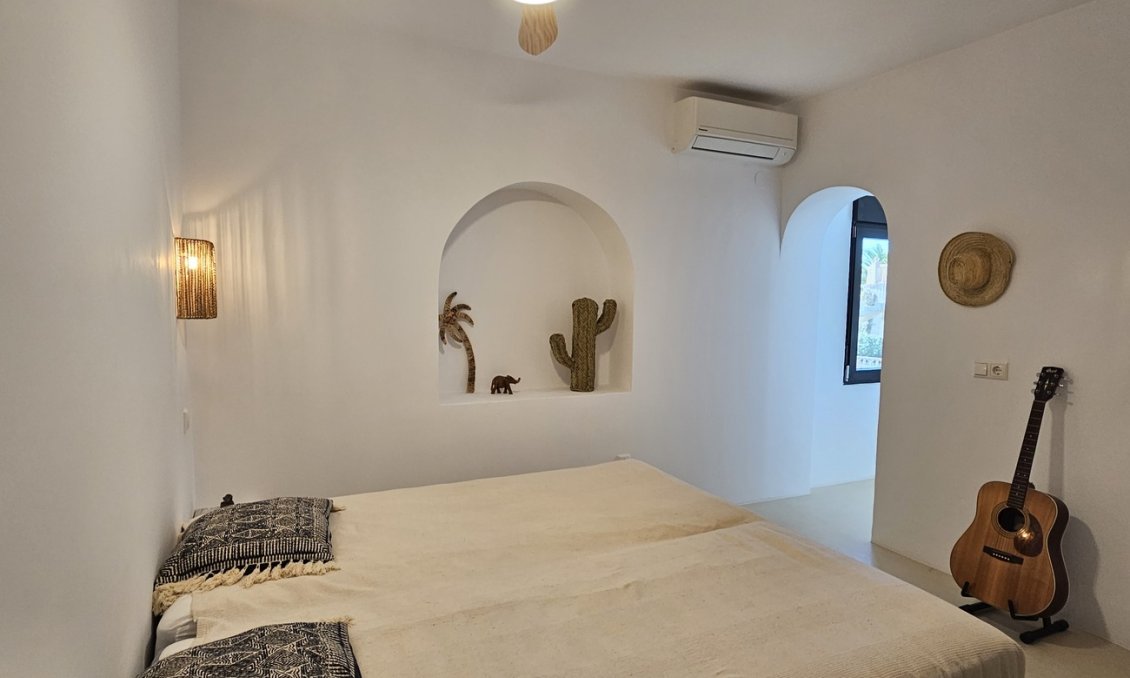 Resale - Villa -
Jávea - Costa Blanca