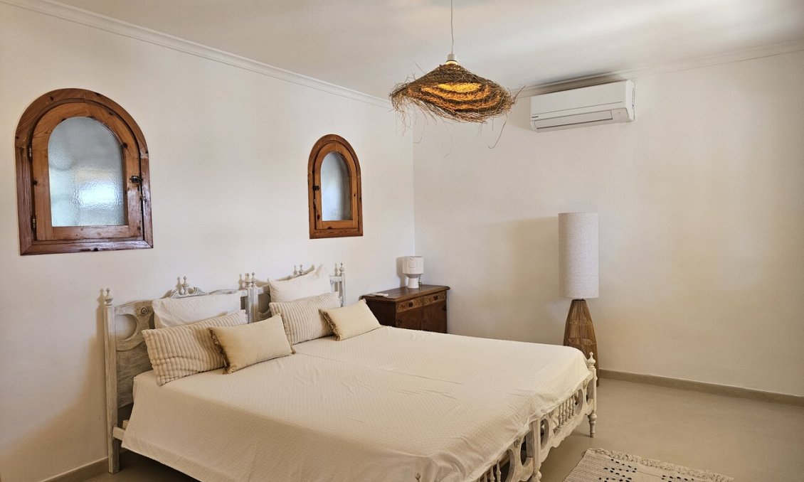 Resale - Villa -
Jávea - Costa Blanca