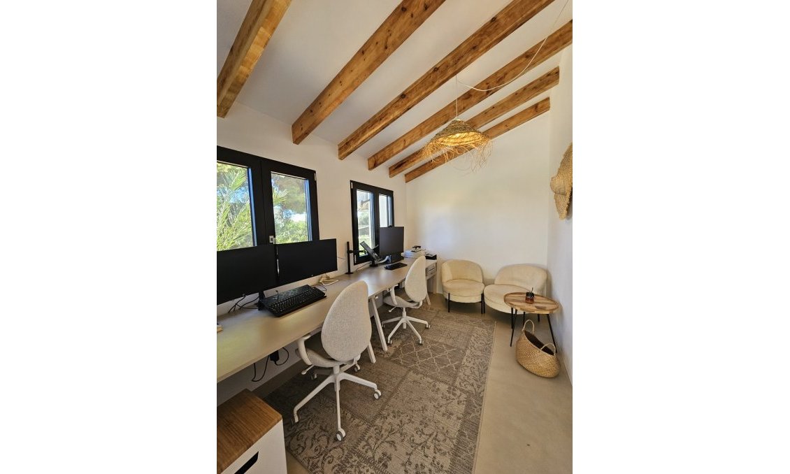 Resale - Villa -
Jávea - Costa Blanca