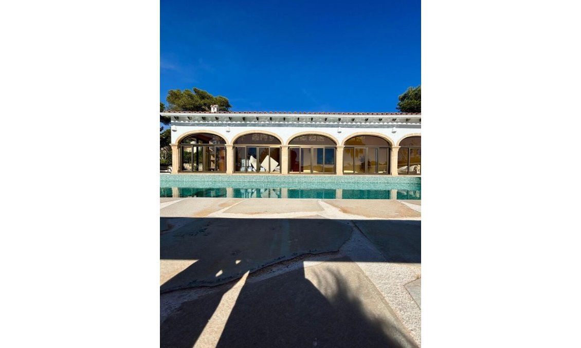 Resale - Villa -
Jávea - Costa Blanca