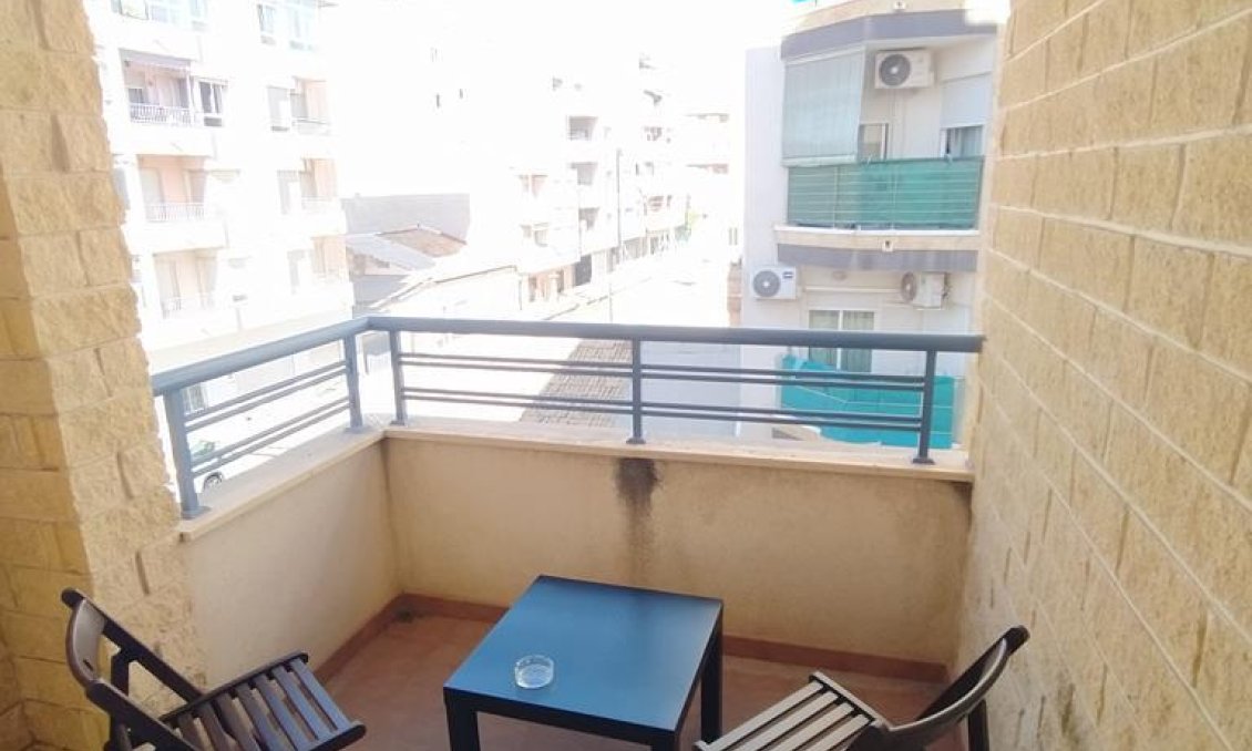 Wiederverkauf - Wohnung -
Torrevieja - CENTRO CASCO URBANO