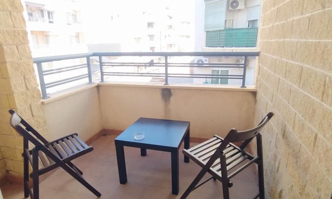 Wiederverkauf - Wohnung -
Torrevieja - CENTRO CASCO URBANO