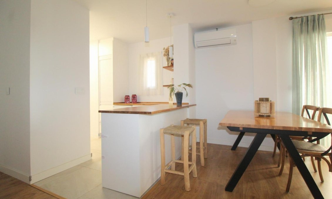 Használt Ingatlanok - Apartman -
Torrevieja - Costa Blanca