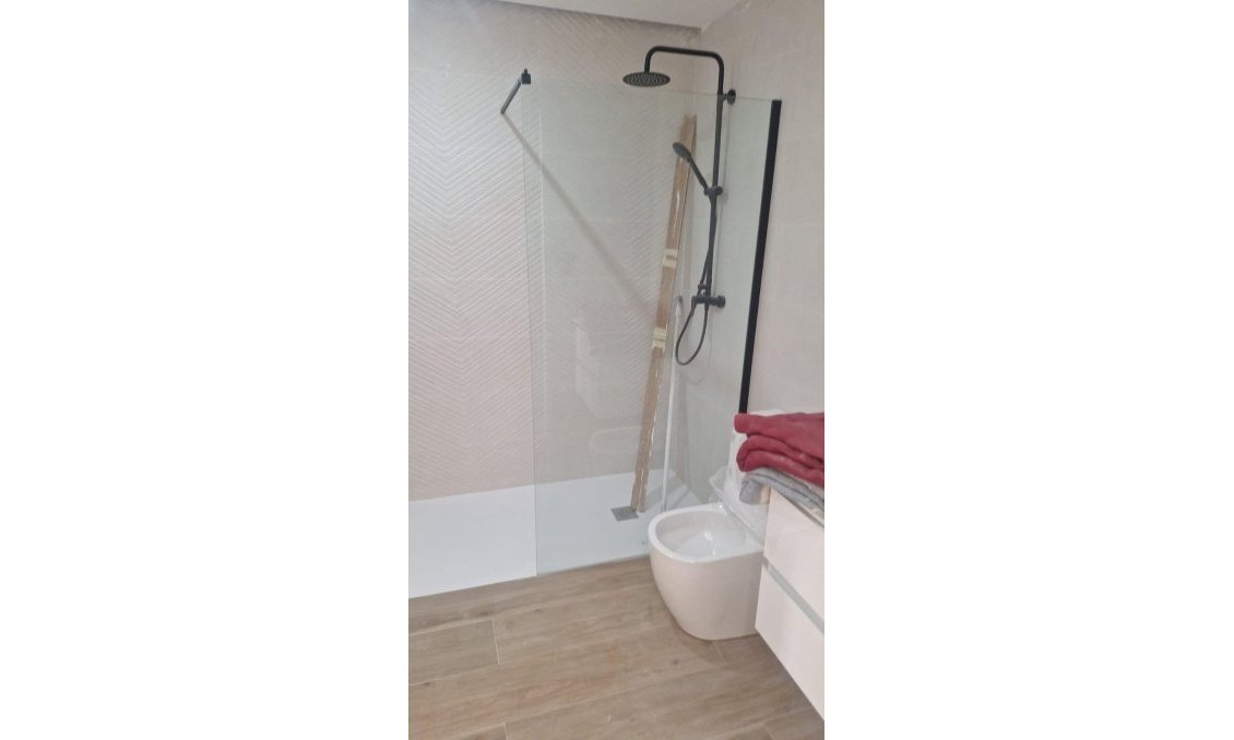 Resale - Town House -
Torrevieja - Aguas Nuevas