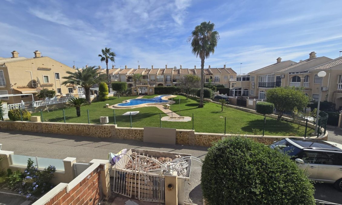 Resale - Town House -
Torrevieja - Aguas Nuevas