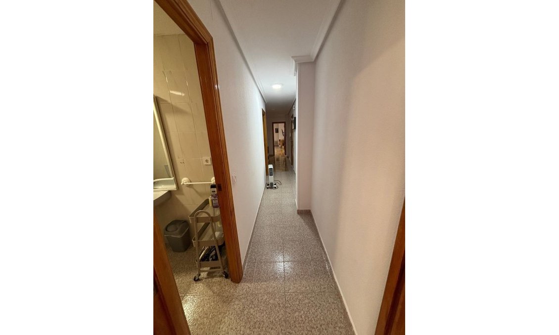 Resale - Apartment -
Torrevieja - Los Frutales