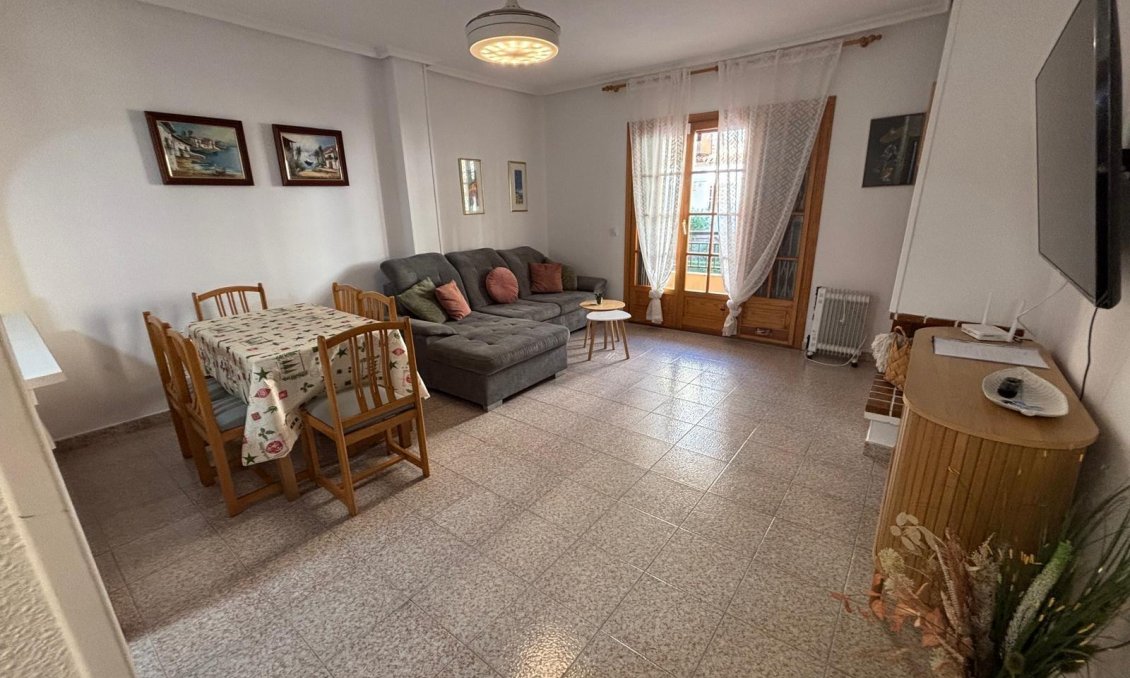 Resale - Apartment -
Torrevieja - Los Frutales