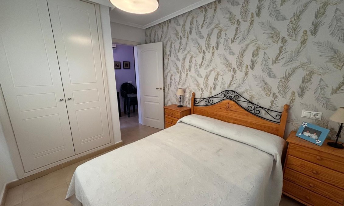 Wiederverkauf - Semi Detached -
Torrevieja - Carrefour