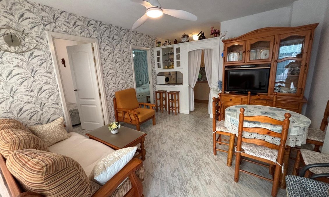 Wiederverkauf - Semi Detached -
Torrevieja - Carrefour