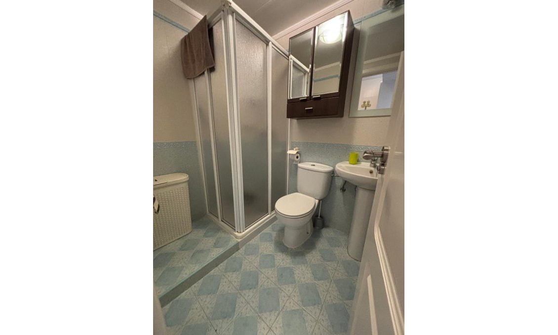 Wiederverkauf - Semi Detached -
Torrevieja - Carrefour