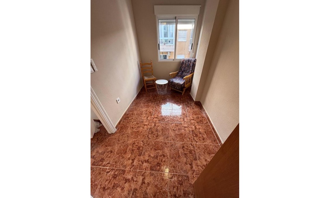 Resale - Apartment -
Torrevieja - Playa del Cura