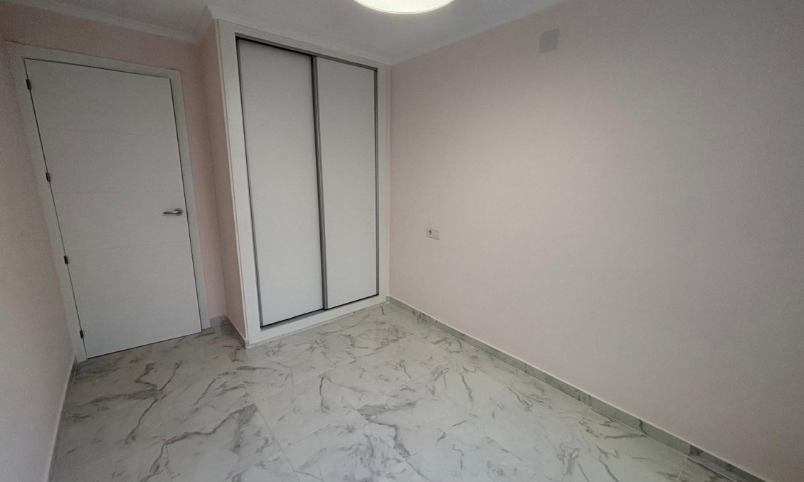 Resale - Penthouse -
Torrevieja - Acequion