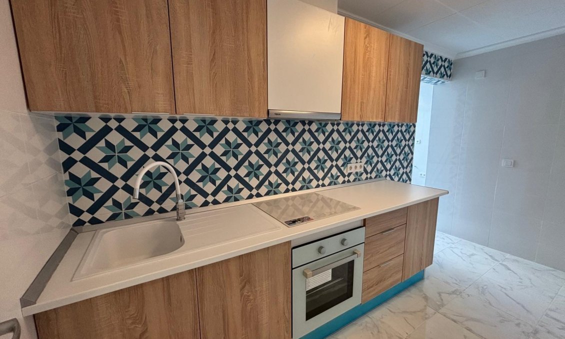 Resale - Penthouse -
Torrevieja - Acequion