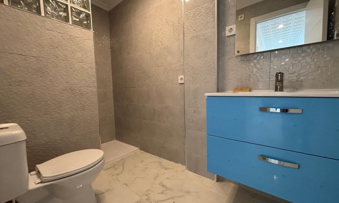 Resale - Penthouse -
Torrevieja - Acequion