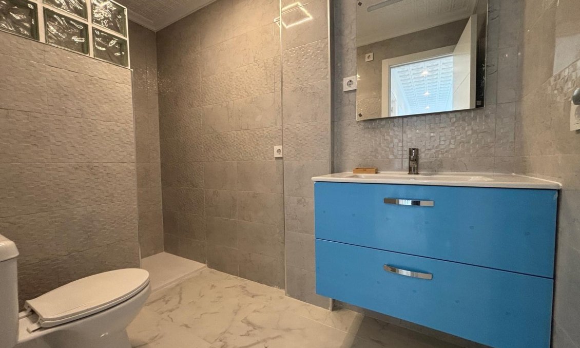 Resale - Penthouse -
Torrevieja - Acequion