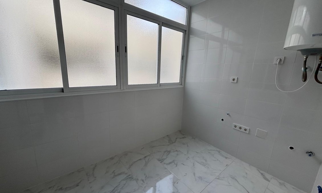 Resale - Penthouse -
Torrevieja - Acequion