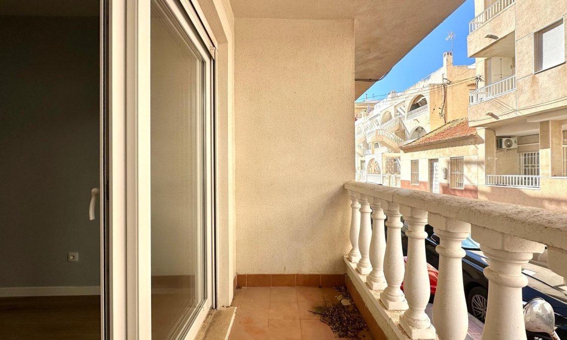 Wiederverkauf - Wohnung -
Torrevieja - La Mata Pueblo