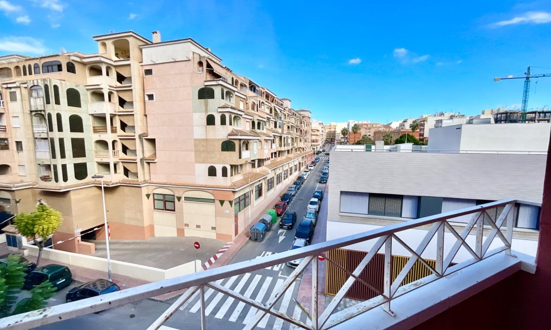 Resale - Apartment -
Torrevieja - PARQUE DE LAS NACIONES