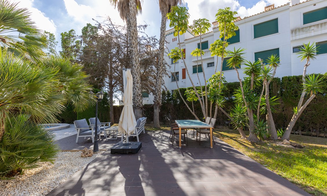 Revente - Villa -
Orihuela Costa - Costa Blanca