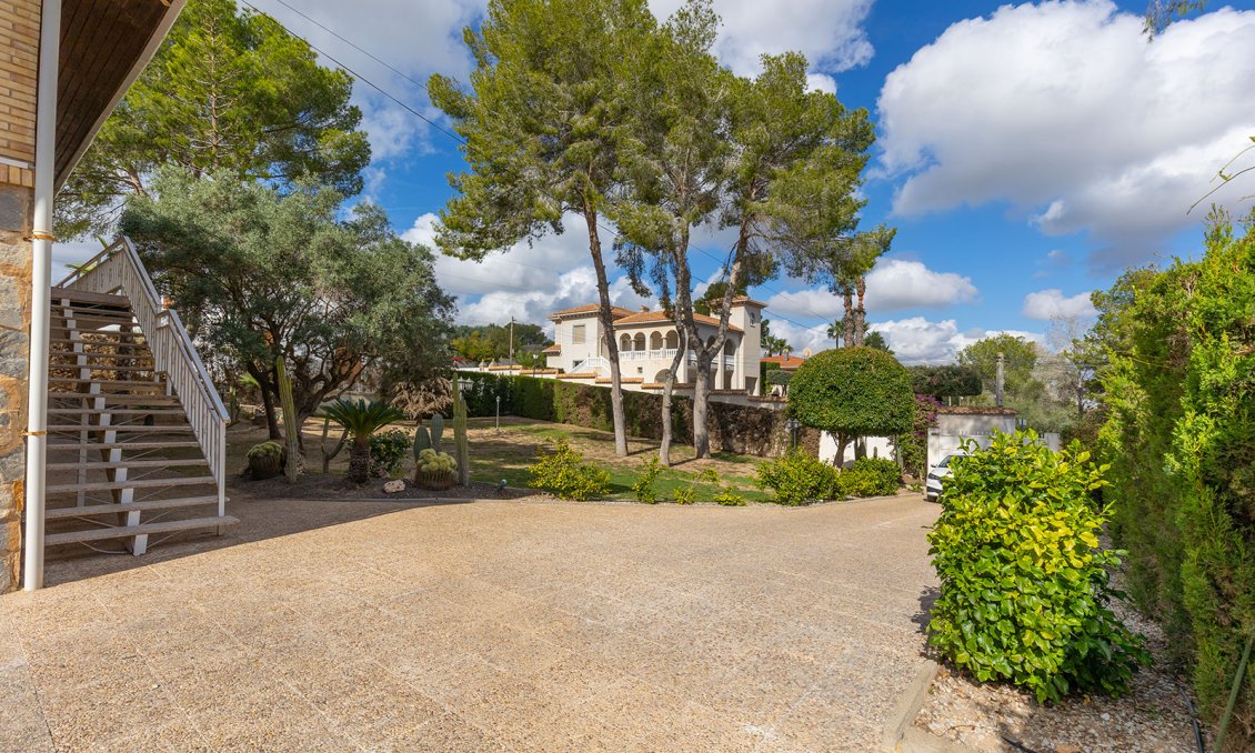 Revente - Villa -
Orihuela Costa - Costa Blanca