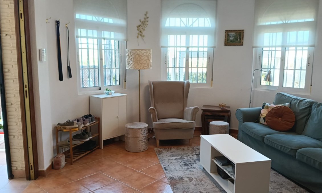 Resale - Villa -
Los Montesinos - Costa Blanca