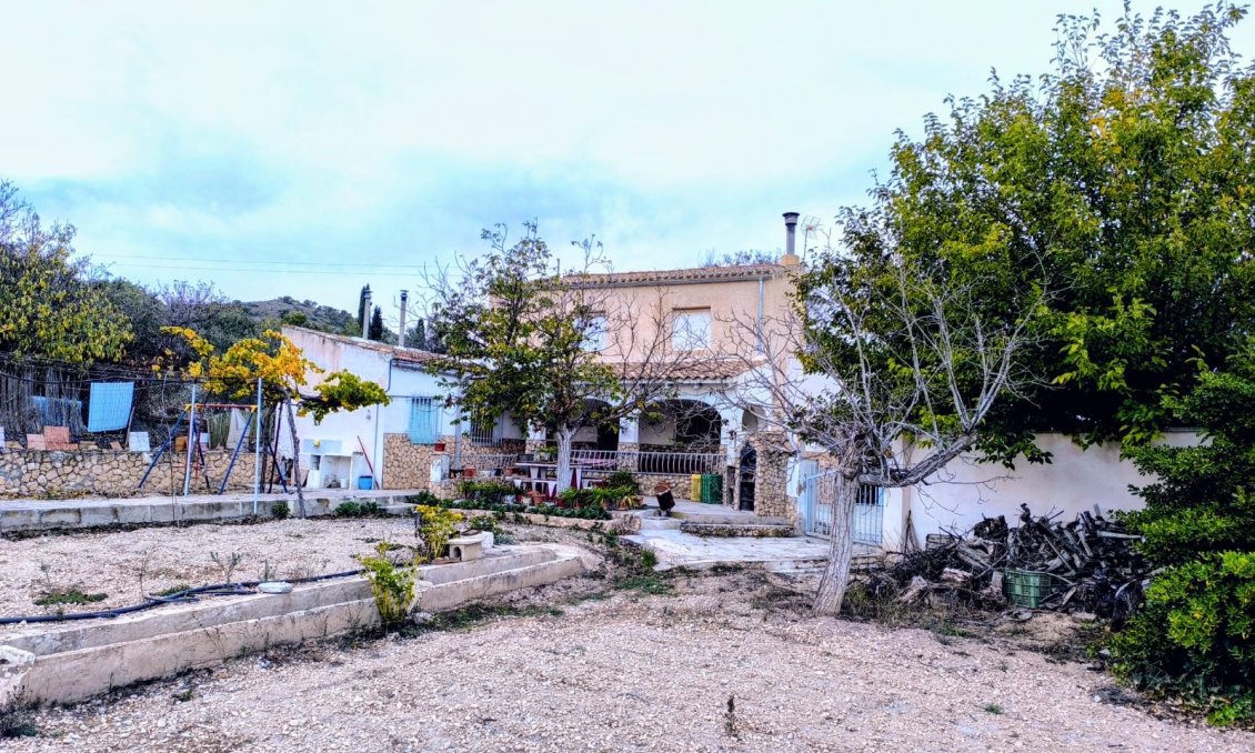 Revente - Villa -
Yecla - Inland