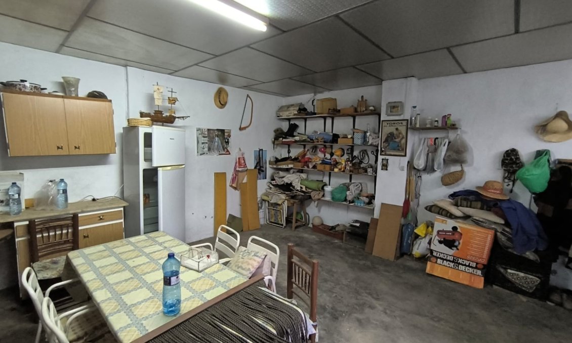 Revente - Villa -
Yecla - Inland